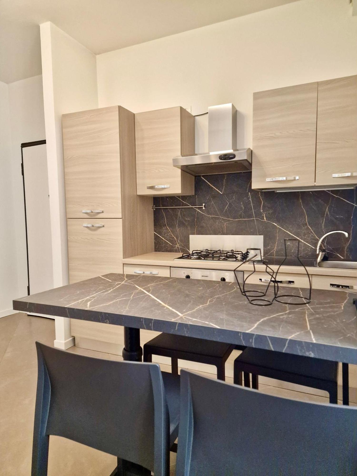 Al Centro Del Centro Apartment By Tramonti LʼAquila Exteriör bild